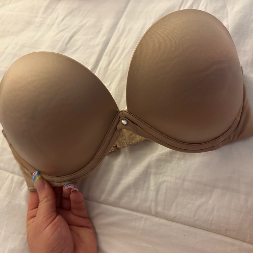 Victoria's Secret Tan Bra